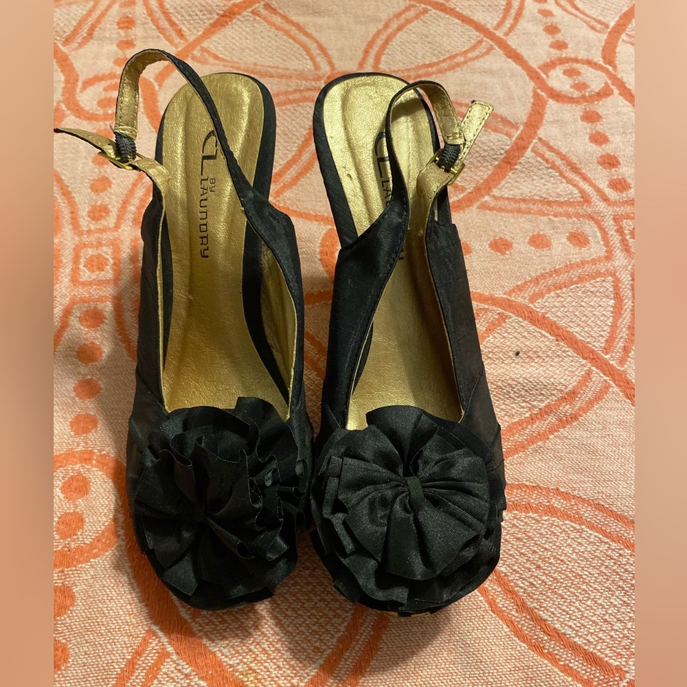 CL by Laundry black satin wedge - Picture 3 of 7